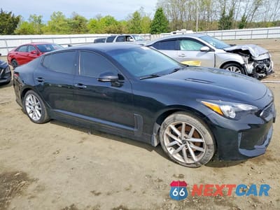 Czwarte zdjęcie samochodu z boku: 2018 KIA STINGER BASE VIN:KNAE15LA3J6017360 - miniatura