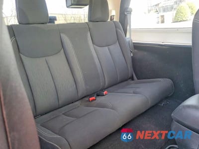 Zdjęcie 11 z 14 samochodu: 2015 JEEP WRANGLER SAHARA VIN:1C4AJWBG2FL620497 - miniatura