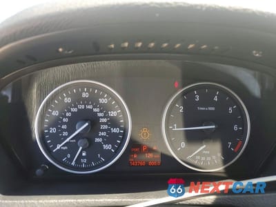 Zdjęcie 9 z 13 samochodu: 2007 BMW X5 4.8I VIN:4USFE83547LZ37177 - miniatura