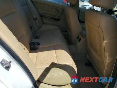 Zdjęcie 10 z 13 samochodu: 2011 BMW 328 I VIN:WBAPH7C52BE674385 - miniatura