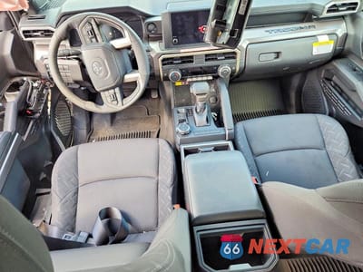 Zdjęcie 8 z 12 samochodu: 2026 TOYOTA TACOMA SR5 VIN:3TMLB5JNXTM239135 - miniatura