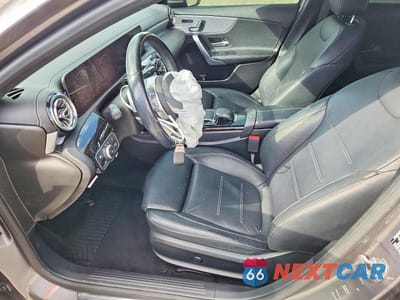 Zdjęcie 7 z 12 samochodu: 2019 MERCEDES-BENZ A 220 VIN:WDD3G4EB7KW010525 - miniatura