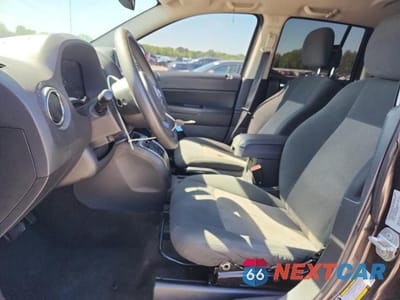 Zdjęcie 7 z 12 samochodu: 2014 JEEP COMPASS SPORT VIN:1C4NJCBB2ED900319 - miniatura