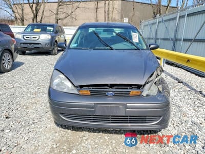 Piąte zdjęcie samochodu w środku: 2003 FORD FOCUS SE COMFORT VIN:1FAFP34333W198043 - miniatura