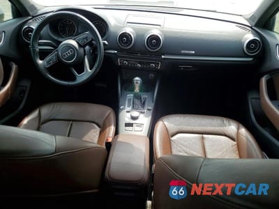Zdjęcie 8 z 12 samochodu: 2018 AUDI A3 PREMIUM VIN:WAUAUGFF0J1016284 - miniatura
