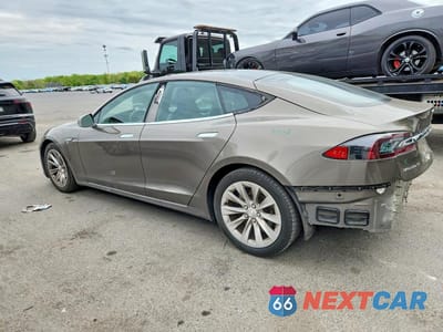 Drugie zdjęcie samochodu z przodu: 2016 TESLA MODEL S VIN:5YJSA1E1XGF159181 - miniatura