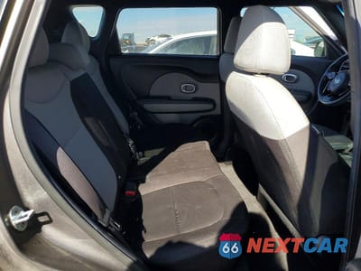 Zdjęcie 11 z 12 samochodu: 2017 KIA SOUL BASE VIN:KNDJN2A25H7462476 - miniatura