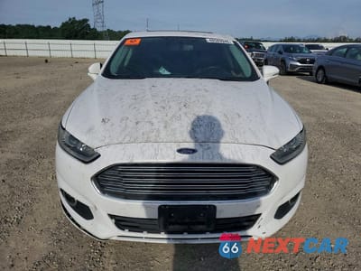 Piąte zdjęcie samochodu w środku: 2016 FORD FUSION SE VIN:3FA6P0HD9GR218130 - miniatura