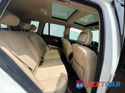 Zdjęcie 6 z 14 samochodu: 2015 MERCEDES-BENZ GLK 350 VIN:WDCGG5HB3FG431200 - miniatura