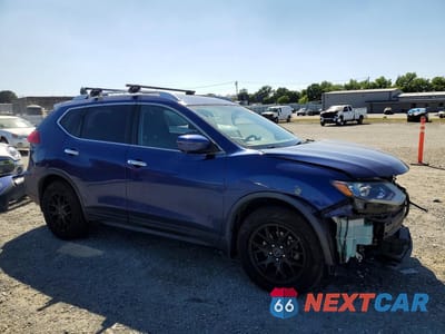 Czwarte zdjęcie samochodu z boku: 2017 NISSAN ROGUE SV VIN:JN8AT2MT2HW145985 - miniatura