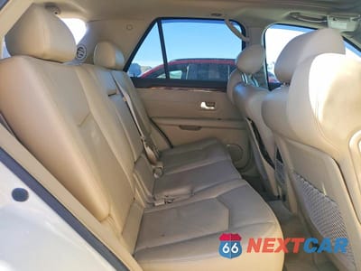 Zdjęcie 11 z 13 samochodu: 2008 CADILLAC SRX VIN:1GYEE637180205092 - miniatura