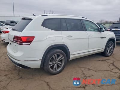 Trzecie zdjęcie samochodu z tyłu: 2018 VOLKSWAGEN ATLAS SE VIN:1V2FR2CA4JC536660 - miniatura