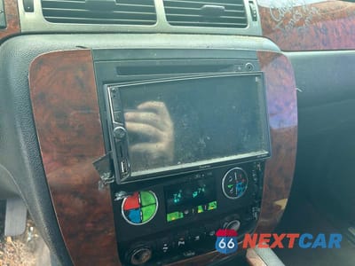 Zdjęcie 11 z 14 samochodu: 2007 CHEVROLET TAHOE K1500 VIN:1GNFK13057J391082 - miniatura