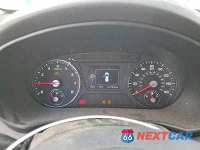 Zdjęcie 9 z 13 samochodu: 2017 KIA SORENTO LX VIN:5XYPG4A38HG212273 - miniatura
