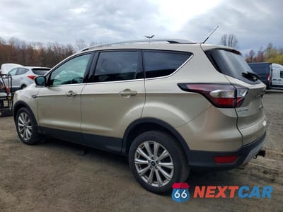Drugie zdjęcie samochodu z przodu: 2017 FORD ESCAPE TITANIUM VIN:1FMCU9J97HUD80568 - miniatura