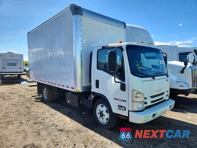Czwarte zdjęcie samochodu z boku: 2019 ISUZU NPR XD BOX TRUCK VIN:JALC4W166K7K00297 - miniatura