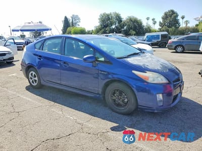 Czwarte zdjęcie samochodu z boku: 2011 TOYOTA PRIUS TWO VIN:JTDKN3DU3B0265412 - miniatura