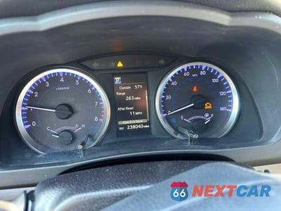 Zdjęcie 6 z 10 samochodu: 2019 TOYOTA HIGHLANDER LE VIN:5TDBZRFH5KS956963 - miniatura