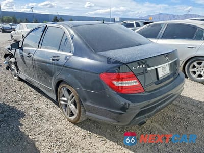 Drugie zdjęcie samochodu z przodu: 2014 MERCEDES-BENZ C 250 VIN:WDDGF4HBXEG237867 - miniatura