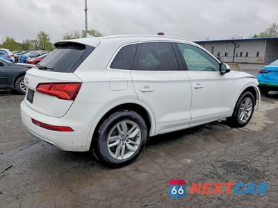 Trzecie zdjęcie samochodu z tyłu: 2020 AUDI Q5 PREMIUM VIN:WA1ANAFY0L2033348 - miniatura