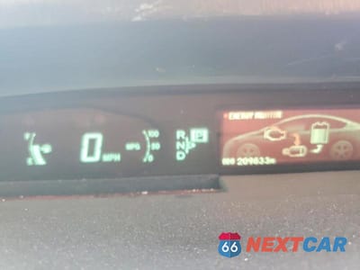 Zdjęcie 9 z 12 samochodu: 2014 TOYOTA PRIUS TWO VIN:JTDKN3DU8E0368216 - miniatura