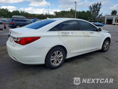 Trzecie zdjęcie samochodu z tyłu: 2013 HYUNDAI SONATA GLS VIN:5NPEB4AC7DH737656 - miniatura