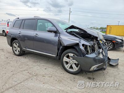 Czwarte zdjęcie samochodu z boku: 2013 TOYOTA HIGHLANDER LIMITED VIN:5TDDK3EH2DS256932 - miniatura