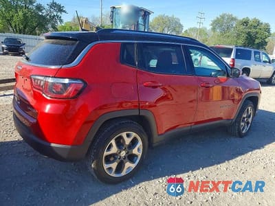 Trzecie zdjęcie samochodu z tyłu: 2019 JEEP COMPASS LIMITED VIN:3C4NJDCBXKT723206 - miniatura