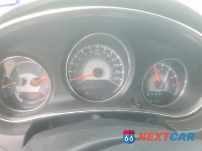 Zdjęcie 9 z 12 samochodu: 2013 CHRYSLER 200 LX VIN:1C3CCBAG7DN737527 - miniatura