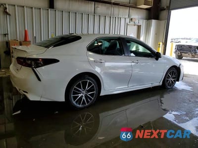 Trzecie zdjęcie samochodu z tyłu: 2022 TOYOTA CAMRY SE VIN:4T1G11AK3NU705338 - miniatura