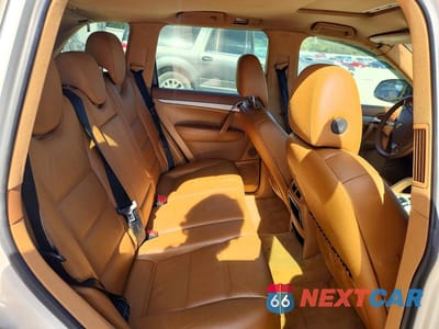 Zdjęcie 10 z 12 samochodu: 2006 PORSCHE CAYENNE S PLATINUM EDITION VIN:WP1AB29P76LA61135 - miniatura