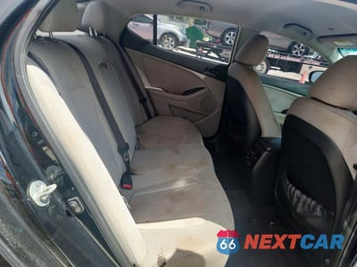 Zdjęcie 10 z 11 samochodu: 2011 KIA OPTIMA LX VIN:KNAGM4A74B5185095 - miniatura