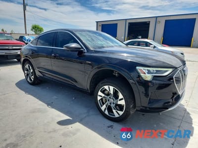 Czwarte zdjęcie samochodu z boku: 2020 AUDI E-TRON SPORTBACK PREMIUM PLUS VIN:WA12ABGE9LB033052 - miniatura
