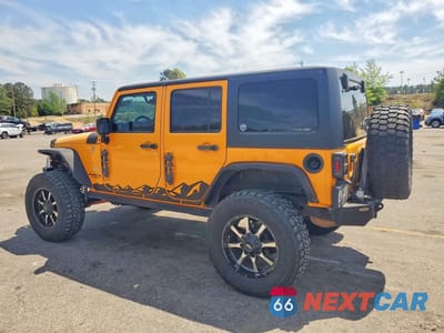 Drugie zdjęcie samochodu z przodu: 2013 JEEP WRANGLER UNLIMITED SAHARA VIN:1C4BJWEG9DL557847 - miniatura