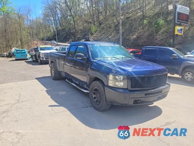 2011 CHEVROLET SILVERADO K1500 1GCRKPE02BZ310071 - główne zdjęcie licytacji z USA - miniatura