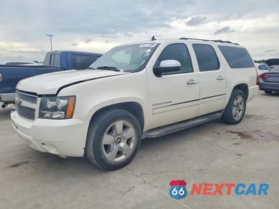 2011 CHEVROLET SUBURBAN C1500 LTZ 1GNSCKE02BR289361 - główne zdjęcie licytacji z USA - miniatura