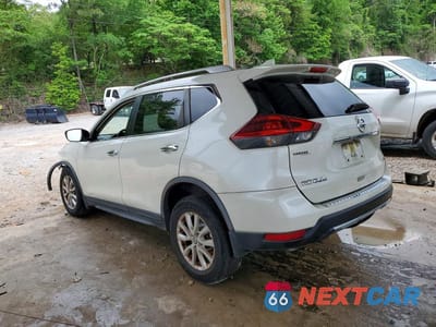Drugie zdjęcie samochodu z przodu: 2018 NISSAN ROGUE SV VIN:JN8AT2MT0JW492060 - miniatura