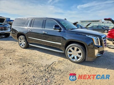 Czwarte zdjęcie samochodu z boku: 2020 CADILLAC ESCALADE ESV LUXURY VIN:1GYS3HKJ5LR191445 - miniatura