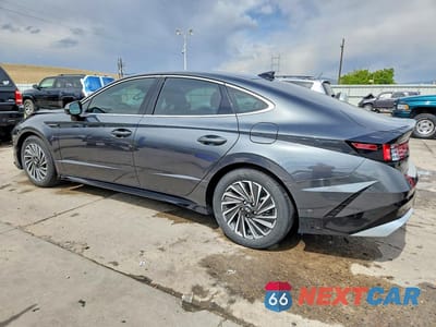 Drugie zdjęcie samochodu z przodu: 2024 HYUNDAI SONATA HYBRID SEL VIN:KMHL34JJ0RA101724 - miniatura
