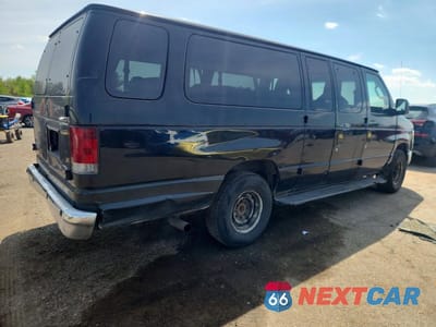 Trzecie zdjęcie samochodu z tyłu: 2010 FORD ECONOLINE E350 SUPER DUTY WAGON VIN:1FBSS3BL1ADA69290 - miniatura