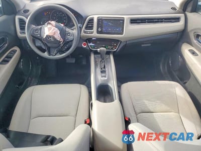Zdjęcie 8 z 12 samochodu: 2021 HONDA HR-V EX VIN:3CZRU6H5XMM727478 - miniatura