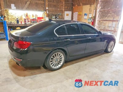 Trzecie zdjęcie samochodu z tyłu: 2014 BMW 550 XI VIN:WBAKP9C56ED693072 - miniatura