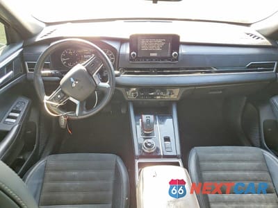 Zdjęcie 8 z 13 samochodu: 2022 MITSUBISHI OUTLANDER SE VIN:JA4J3UA81NZ058929 - miniatura