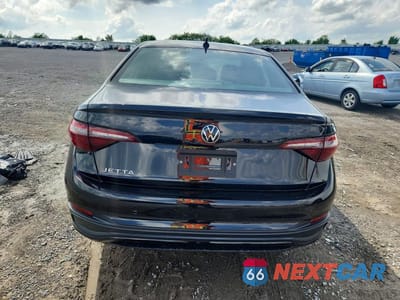 Zdjęcie 6 z 12 samochodu: 2024 VOLKSWAGEN JETTA SPORT VIN:3VWBM7BU1RM074105 - miniatura