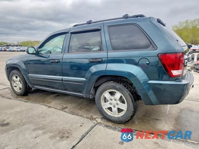 Drugie zdjęcie samochodu z przodu: 2005 JEEP GRAND CHEROKEE LAREDO VIN:1J4GR48K25C679092 - miniatura