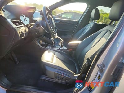 Zdjęcie 7 z 13 samochodu: 2020 BMW X1 XDRIVE28I VIN:WBXJG9C07L5P94392 - miniatura