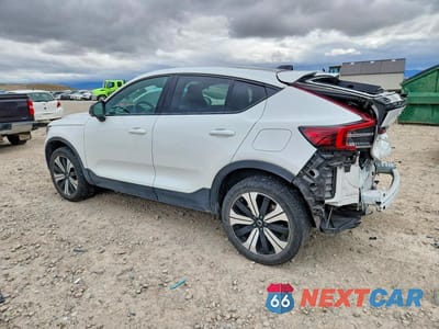Drugie zdjęcie samochodu z przodu: 2023 VOLVO C40 RECHARGE PLUS VIN:YV4ED3GL7P2053639 - miniatura