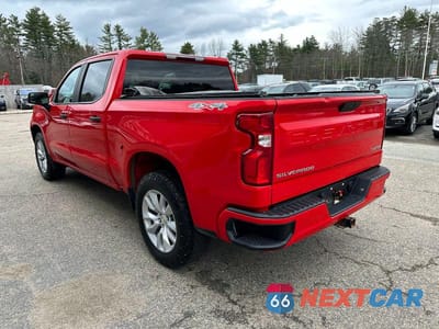 Trzecie zdjęcie samochodu z tyłu: 2020 CHEVROLET SILVERADO K1500 CUSTOM VIN:3GCPYBEK9LG369341 - miniatura