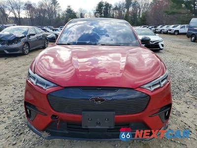 Piąte zdjęcie samochodu w środku: 2023 FORD MUSTANG MACH-E GT VIN:3FMTK4SE7PMA57063 - miniatura