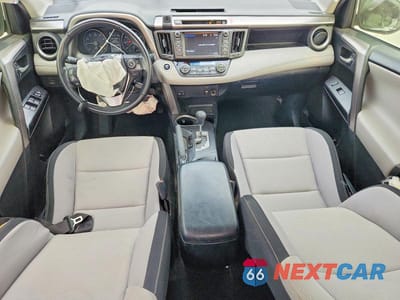 Zdjęcie 8 z 14 samochodu: 2017 TOYOTA RAV4 XLE VIN:JTMWFREV2HJ722206 - miniatura
